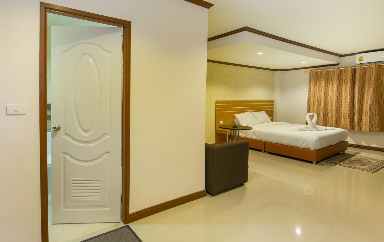 Central Avenue Residency Pattaya Exterior photo